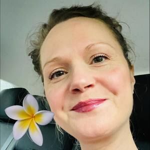 Meet your Posher, Corinne